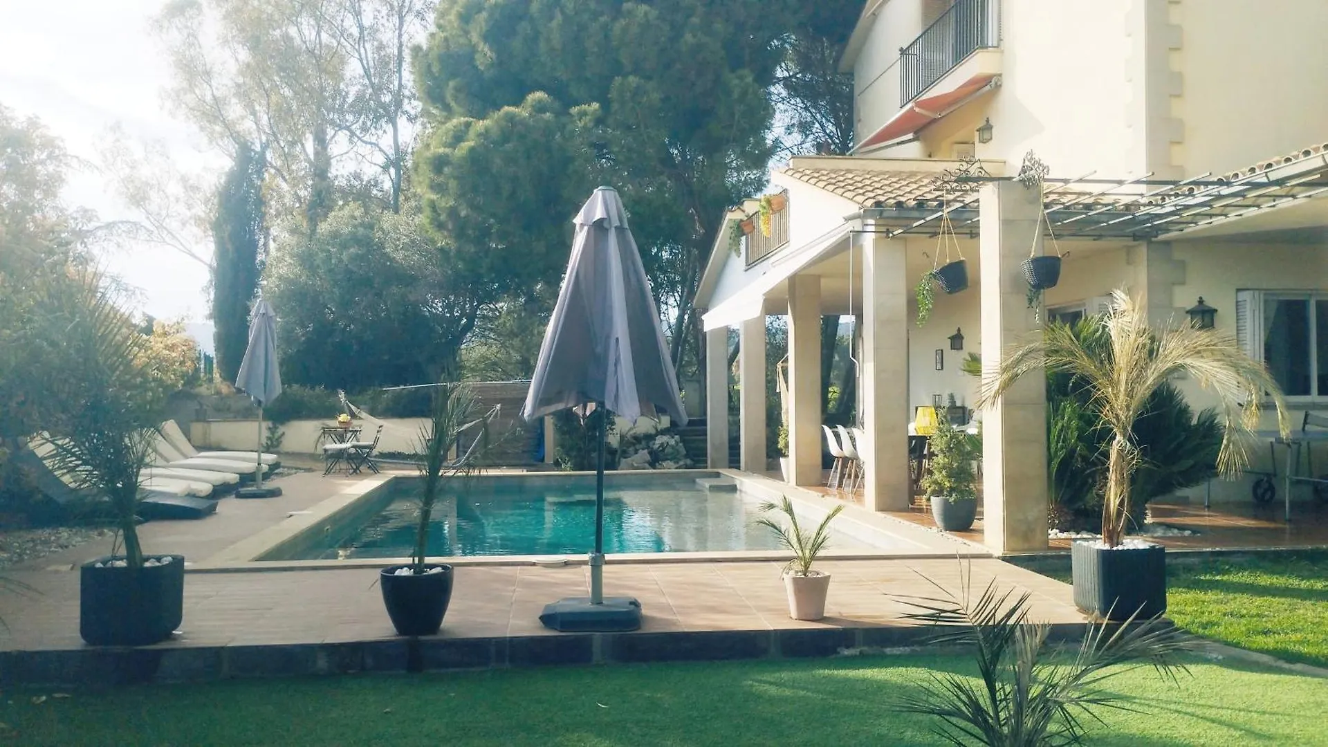 Les Canyes Cottage, Private Villa Resort Piera