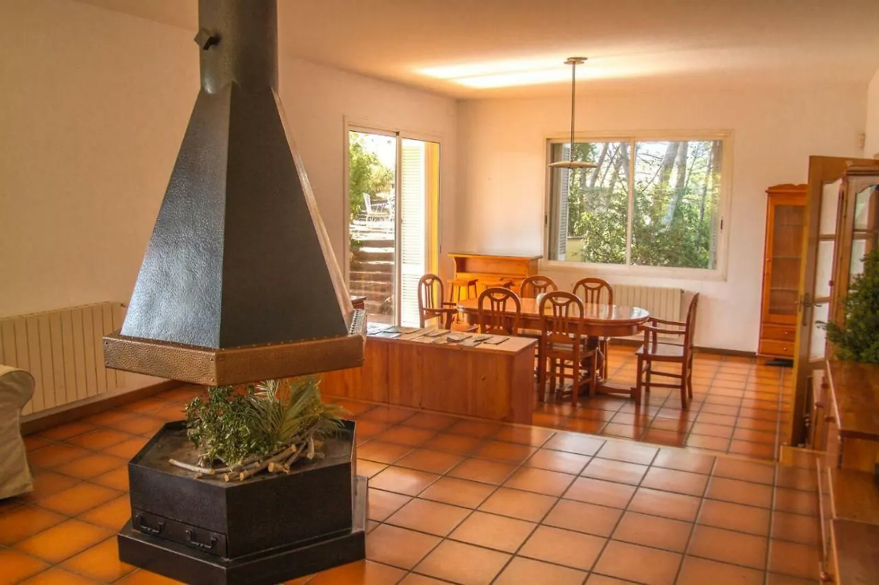 Les Canyes Cottage, Private Villa Resort Piera 0*,